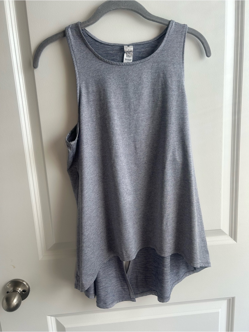 Yogalicious Heather Gray High-Low Sleeveless Tank